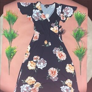 Chic Floral Midi Dress in Navy